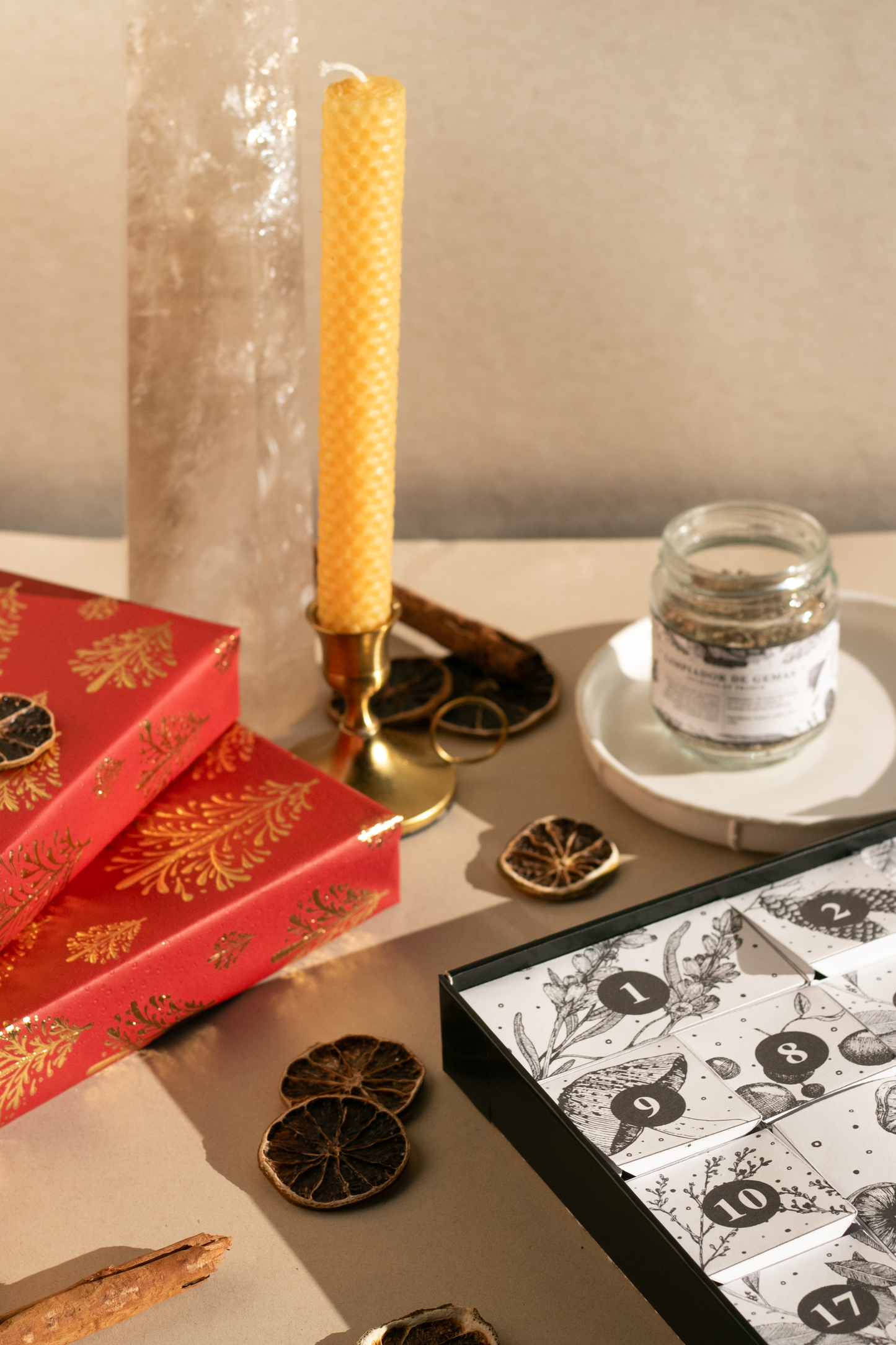 Calendario de adviento de cuarzos y minerales