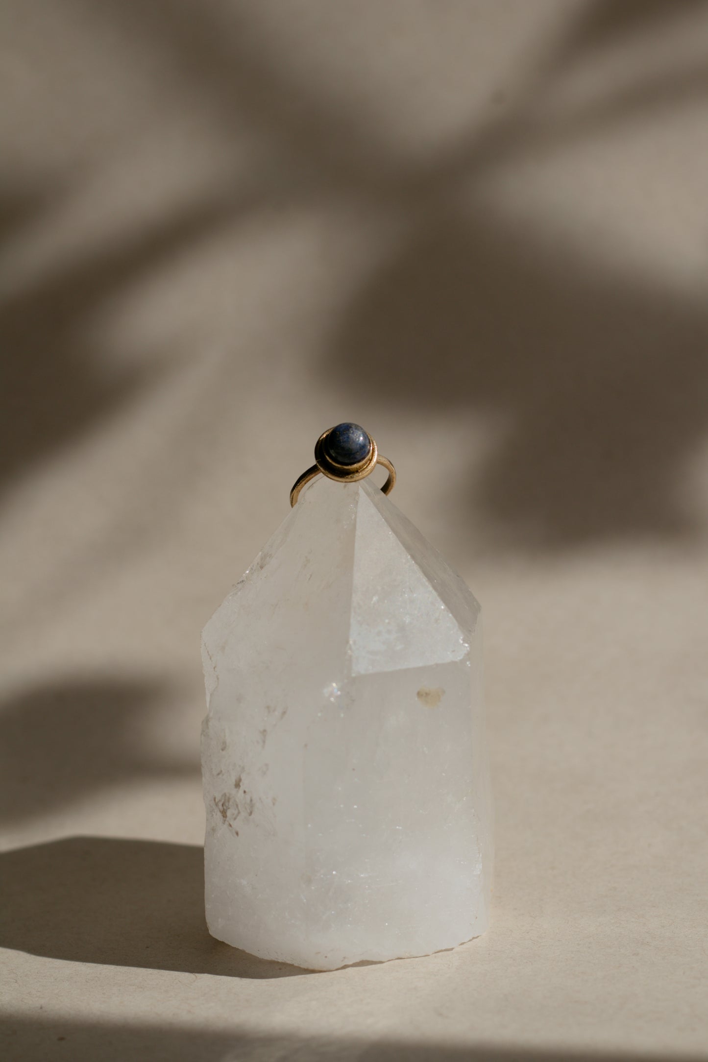 Anillo de lapizlázuli - Joyería mágica